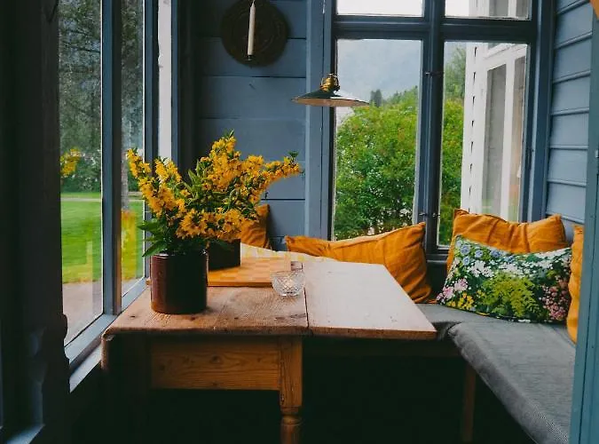 Hardanger Fjord Bondhus